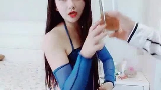 渊天尊长春骚货汤铭明在新房厕所给我无套后入