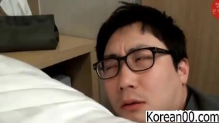 颜值不错嫩妹子洗澡出来漏逼小秀逼逼毛毛比较多很是诱惑不要错过