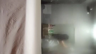 让清纯大奶老婆试试3P的快感1